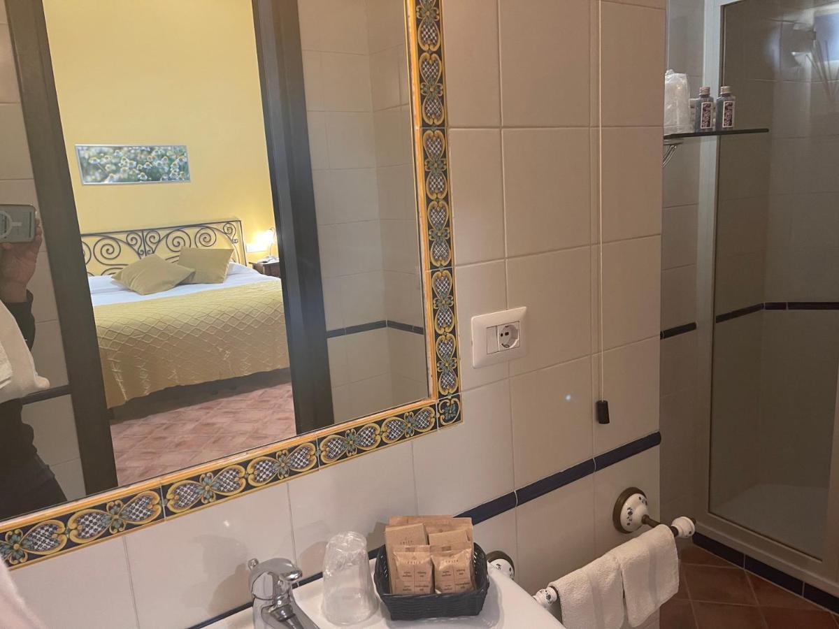 Country House Sant Alfonso 弗洛里 外观 照片